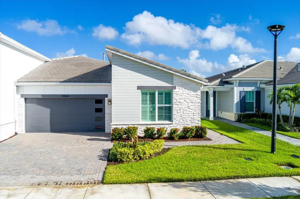 11543 Sw Viridian Boulevard Port Saint Lucie FL 34987