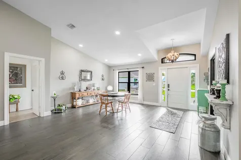 5871 Nw Corso Court Port Saint Lucie FL 34986