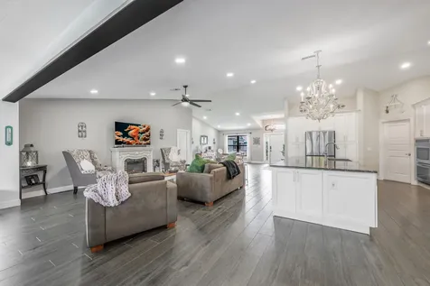 5871 Nw Corso Court Port Saint Lucie FL 34986