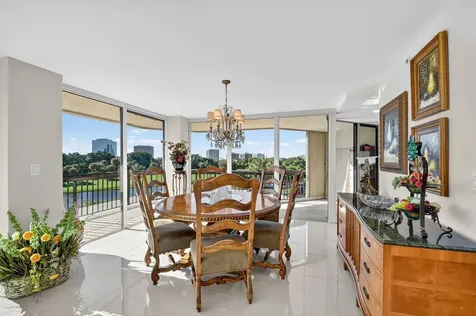 1900 Consulate Place West Palm Beach FL 33401