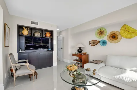 1900 Consulate Place West Palm Beach FL 33401