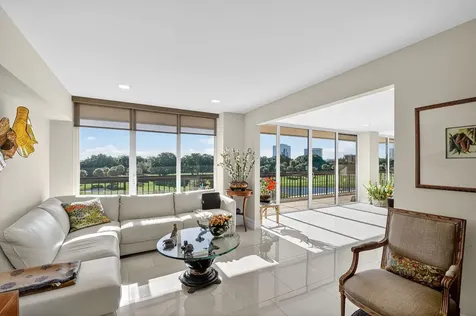 1900 Consulate Place West Palm Beach FL 33401
