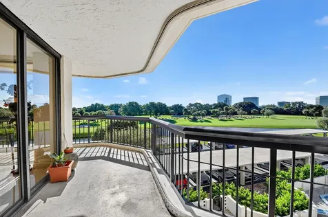 1900 Consulate Place West Palm Beach FL 33401