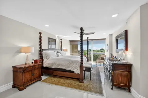 1900 Consulate Place West Palm Beach FL 33401