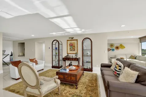 1900 Consulate Place West Palm Beach FL 33401