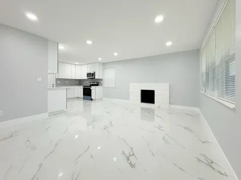 512 Aspen Road West Palm Beach FL 33409