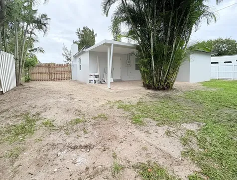 512 Aspen Road West Palm Beach FL 33409