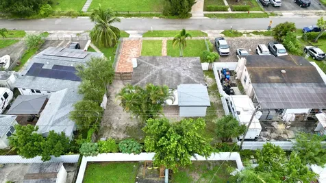 512 Aspen Road West Palm Beach FL 33409