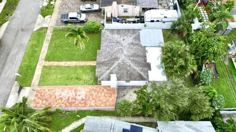 512 Aspen Road West Palm Beach FL 33409