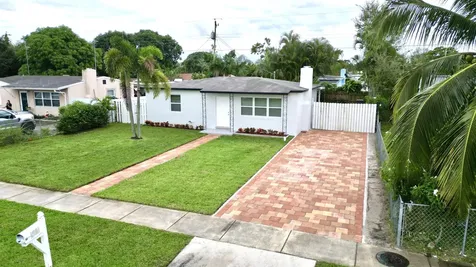 512 Aspen Road West Palm Beach FL 33409