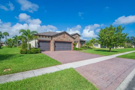 6234 Arcadia Square Vero Beach FL 32966