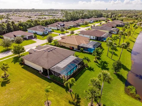 6234 Arcadia Square Vero Beach FL 32966