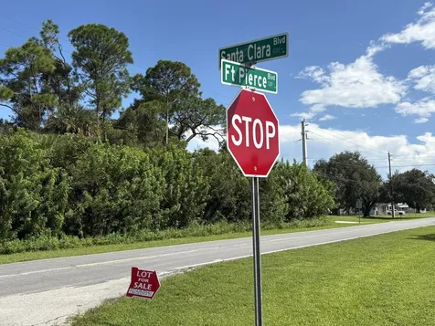 Tbd Santa Clara Boulevard Lakewood Park FL 34951