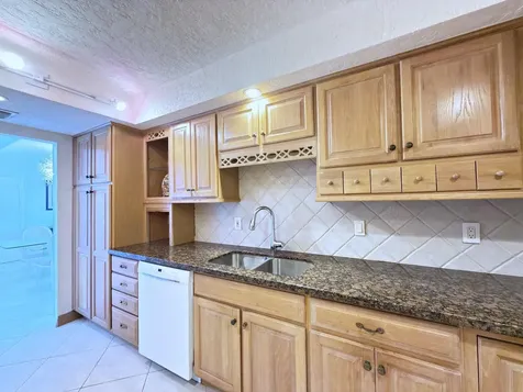 3546 S Ocean Boulevard South Palm Beach FL 33480