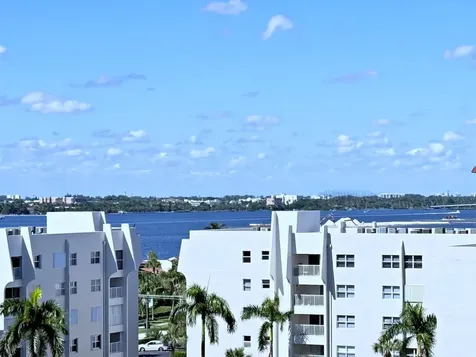 3546 S Ocean Boulevard South Palm Beach FL 33480