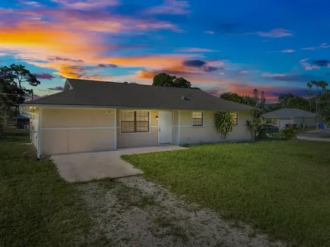 1495 12th Street Vero Beach FL 32962