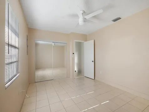 1495 12th Street Vero Beach FL 32962
