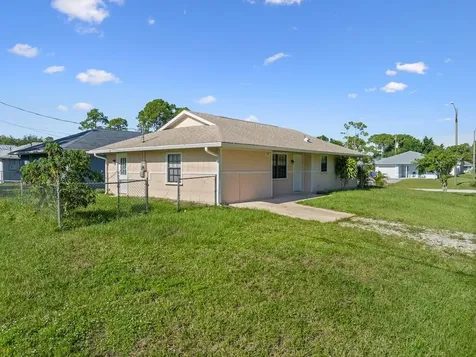 1495 12th Street Vero Beach FL 32962