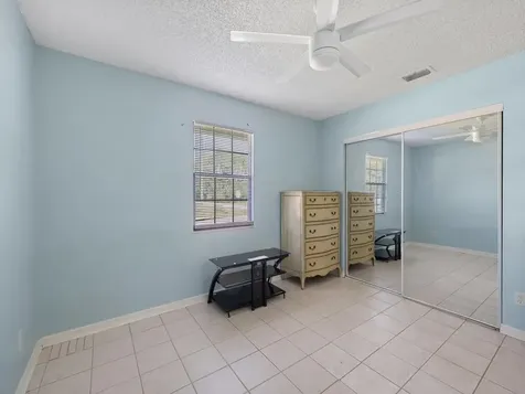 1495 12th Street Vero Beach FL 32962
