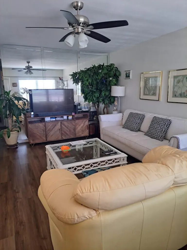 158 Preston D Boca Raton FL 33434