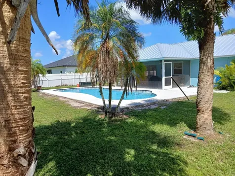 4522 Floral Street Port Saint Lucie FL 34953