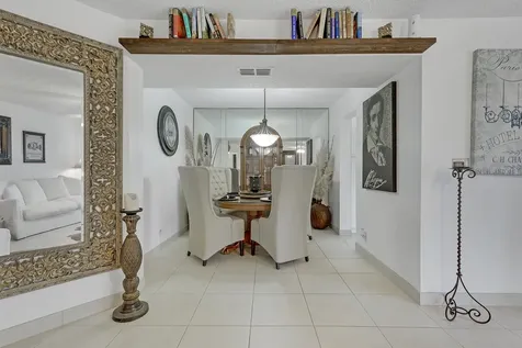 3755 Via Poinciana Greenacres FL 33467