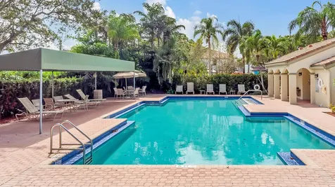 180 Nw 118th Drive Coral Springs FL 33071