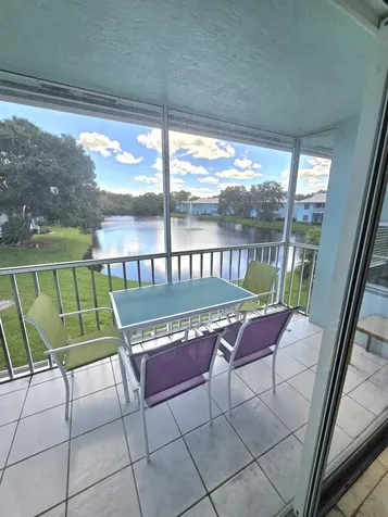 1105 Sw Swan Lake Circle Port Saint Lucie FL 34986