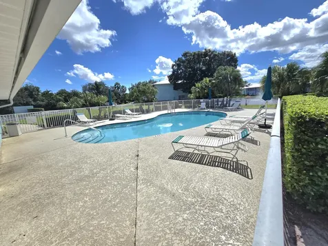 1105 Sw Swan Lake Circle Port Saint Lucie FL 34986