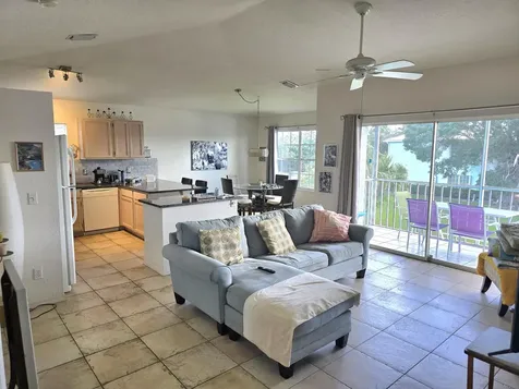 1105 Sw Swan Lake Circle Port Saint Lucie FL 34986