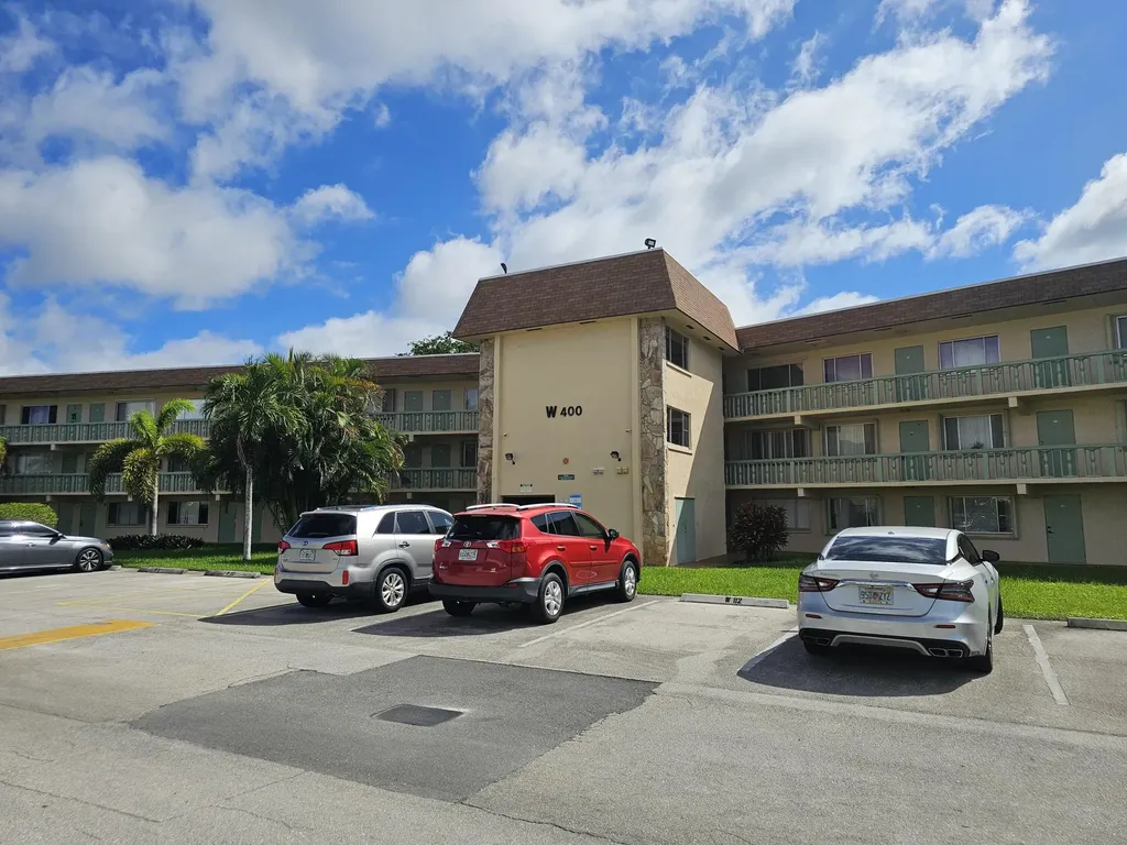 400 Village Green Circle Palm Springs FL 33461