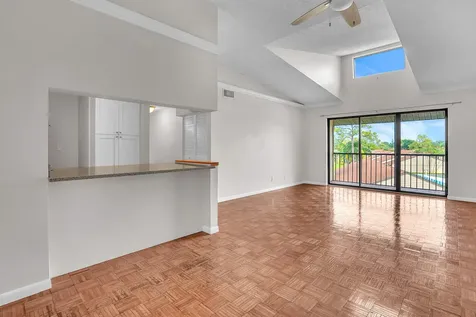 708 Sunny Pine Way Greenacres FL 33415