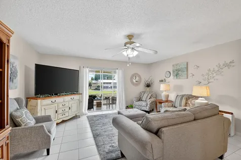 204 Oxford 300 West Palm Beach FL 33417