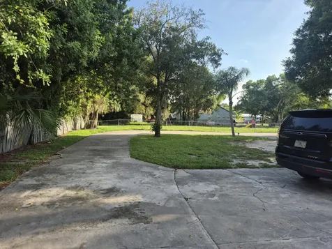 2007 Orange Avenue Fort Pierce FL 34950