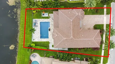 10437 Trianon Place Wellington FL 33449