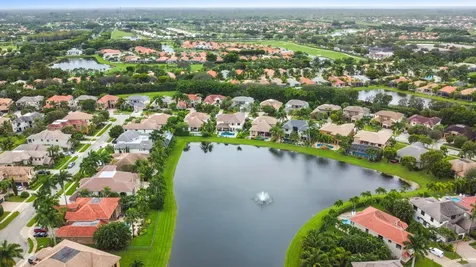 10437 Trianon Place Wellington FL 33449