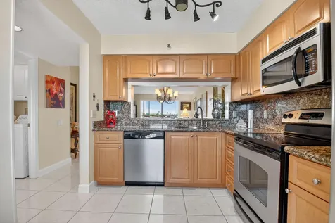14460 Strathmore Lane Delray Beach FL 33446