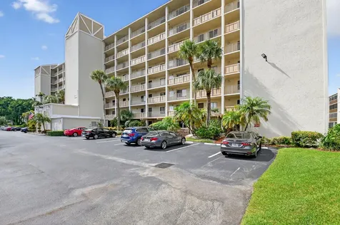 14460 Strathmore Lane Delray Beach FL 33446
