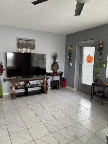 287 Camden L West Palm Beach FL 33417