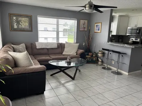287 Camden L West Palm Beach FL 33417