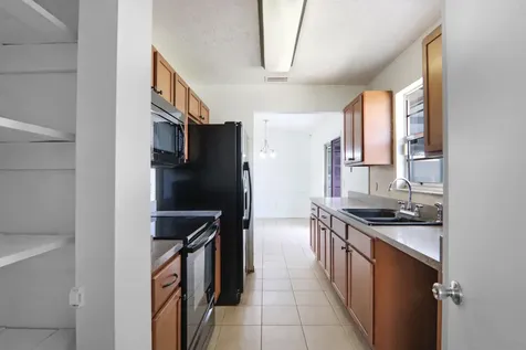 849 Sw Amethist Terrace Port Saint Lucie FL 34953