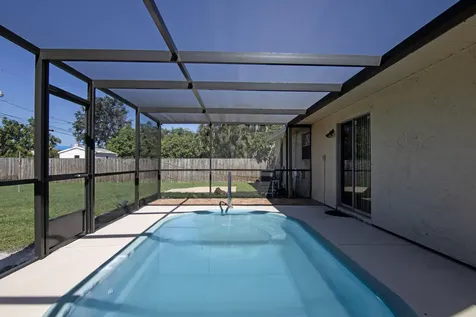 849 Sw Amethist Terrace Port Saint Lucie FL 34953