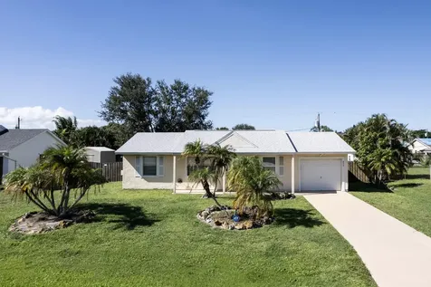 849 Sw Amethist Terrace Port Saint Lucie FL 34953