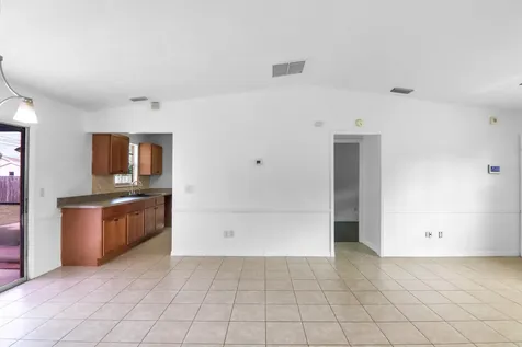849 Sw Amethist Terrace Port Saint Lucie FL 34953