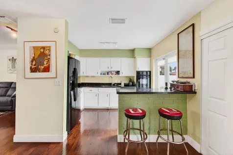 2775 Ne 5th Avenue Boca Raton FL 33431