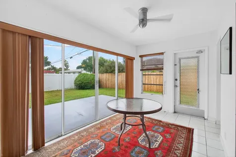 2775 Ne 5th Avenue Boca Raton FL 33431