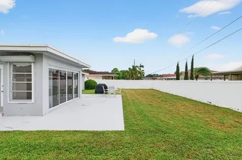 2775 Ne 5th Avenue Boca Raton FL 33431