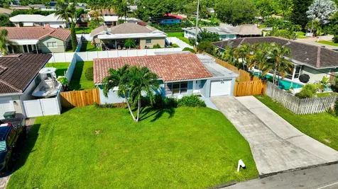 2775 Ne 5th Avenue Boca Raton FL 33431