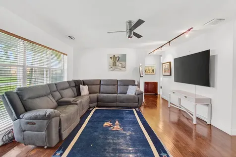 2775 Ne 5th Avenue Boca Raton FL 33431