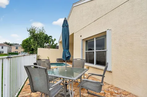 212 Berenger Walk Royal Palm Beach FL 33414